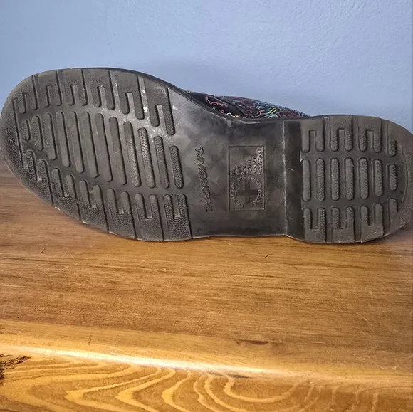 Day Of The Dead 1460 Dr.Martens Skull Pattern Boots - Picture 9 of 13